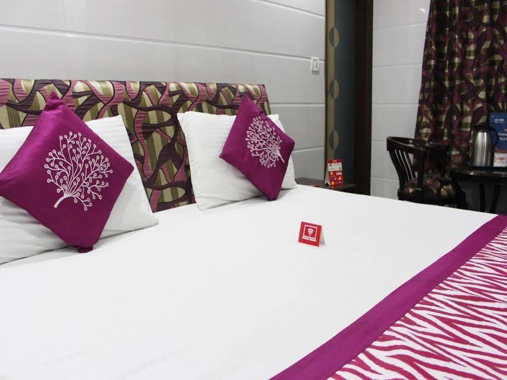 Oyo 2705 Hotel Preet Palace New Delhi Exterior photo